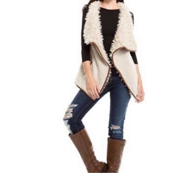 Anthropologie Love Tree Teddy Faux Fur Leather Vest - Picture 6 of 9